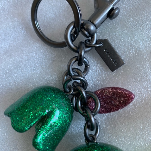Coach Glitter Resin Tea Rose keychain /Bag Charm - Picture 5 of 7